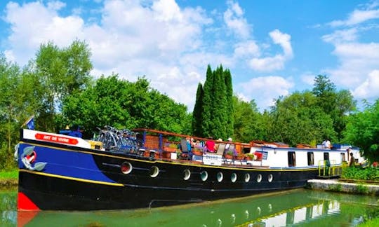 Explore Auxerre, France on 100' Canal Boat