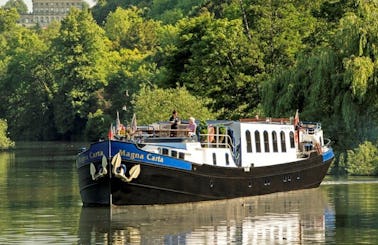 Explore England, United Kingdom on 117' Magna Carta Canal Boat