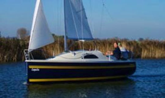 Rent 23' Magnum Cruising Monohull and Sail in Woudsend, Netherlands