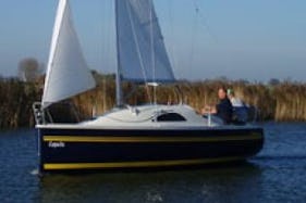 Rent 23' Magnum Cruising Monohull and Sail in Woudsend, Netherlands