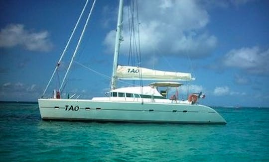 7 Day Cruise Aboard 47ft Cruising Catamaran in Sainte-Anne, Guadeloupe