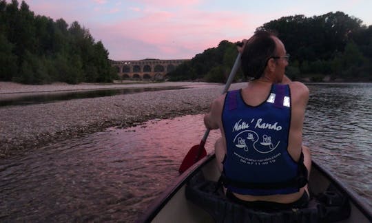 Night canoe tour at Pont du Gard in France