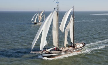 Charter 108' Schooner en Harlingen, Países Bajos