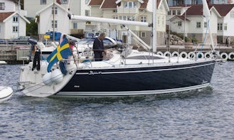 Charter 37' Cruising Monohull in Svolvær, Norway