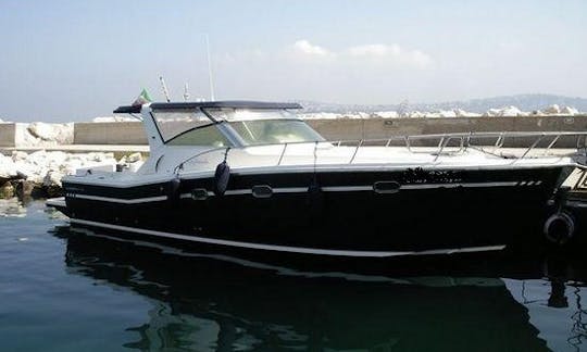 Gagliotta 37

Technical Specifications
length: 12 meters.
Engines: 2 Volvo Penta D4 260.
Max Speed: 27 knots.