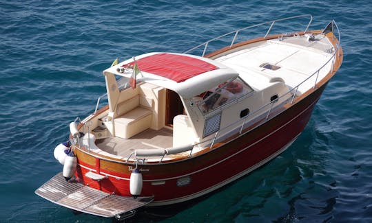 Location d'une journée privée sur un yacht à moteur Aprea Mare de 38 pieds à Positano, en Italie
