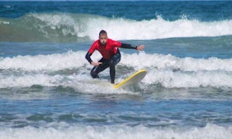 Play with waves - Surf lessons offered in Canarias, Spain