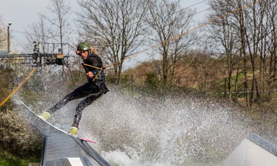 Desfrute de cursos de wakeboard em Langenfeld, Renânia do Norte-Vestfália