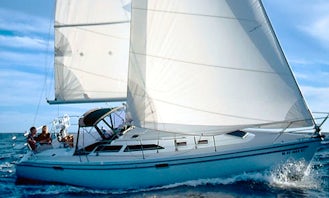 Charter 34' Catalina Sailboat with 2 Cabins in San Vincenzo, Italy
