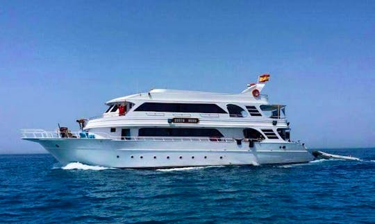 Charter 89' Power Mega Yacht in Ash Sharqia Governorate, Egypt