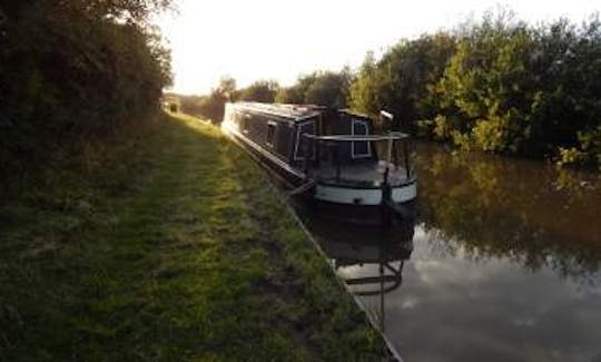 Fantastic Narrowboat Holiday Experience In England