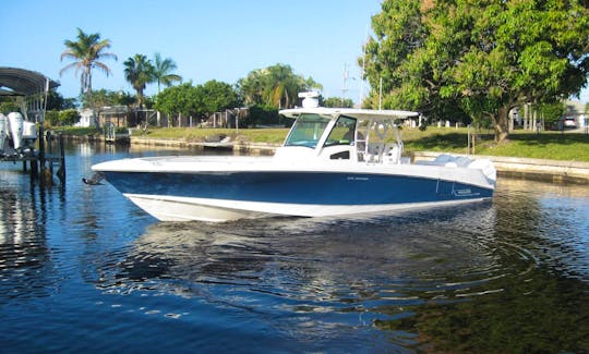 Brand New Boston Whaler 370 Outrage - 11 People in Miami Beach!