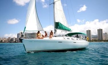 La meilleure aventure de plongée en apnée à Waikiki et à la voile dans les jardins de corail d'Hawaï. Réservez dès maintenant !