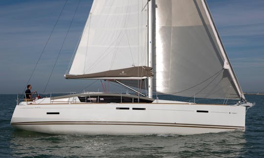 Jeanneau 44 Cruising Monohull for Charter with or without a Skipper in Loano, Liguria