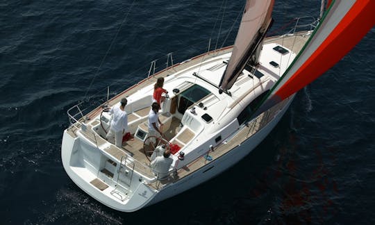 Monocasco de crucero Charter 43' en Loano, Liguria