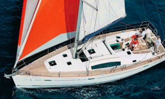 Charter 43' Cruising Monohull in Loano, Liguria