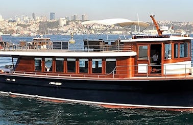 Istanbul Luxury Yacht Charters for 50 Person - Private Events Venue