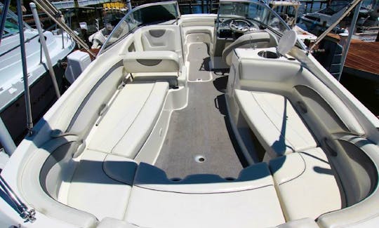 Rent a 25' Bow Rider in Illes Balears, Spain