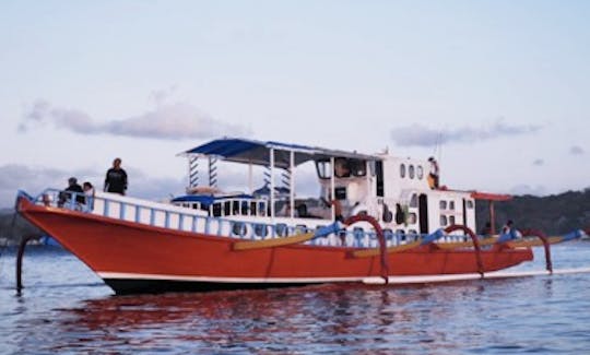 Charter a 98' Surf Boat in Nusa Lembongan,Indonesia