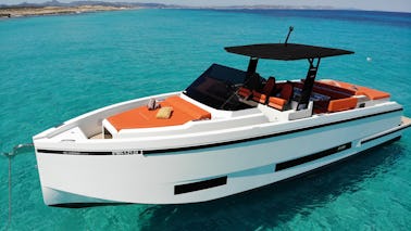 Yacht à moteur De Antonio D36 pour 11 passagers à Ibiza !