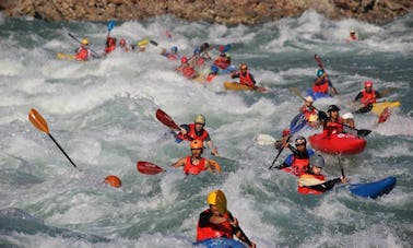 Profitez d'excursions en kayak à Rishikesh, dans l'Uttarakhand