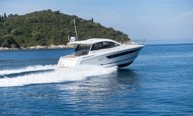 8 Person Charter on a Jeanneau Leader 10 in Dubrovnik and Cruise