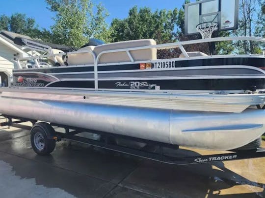 22 foot Pontoon boat with fishing set up for family