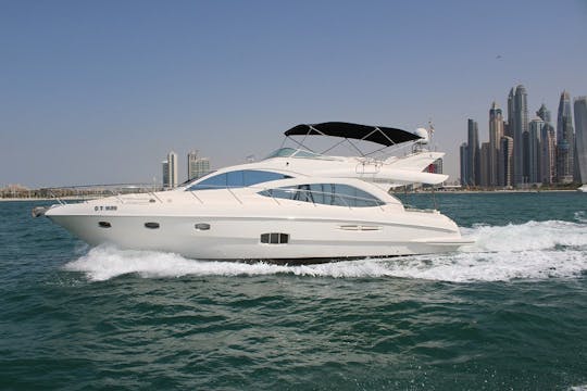 Megayate Paramount X3 Power de 56 pies en Dubai, Emiratos Árabes Unidos