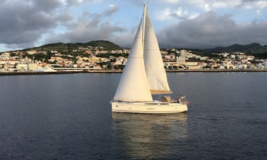 Alquilar un Dufour 450 Grand Large - PRIMO - Base Horta, Isla Faial, Azores, Portugal