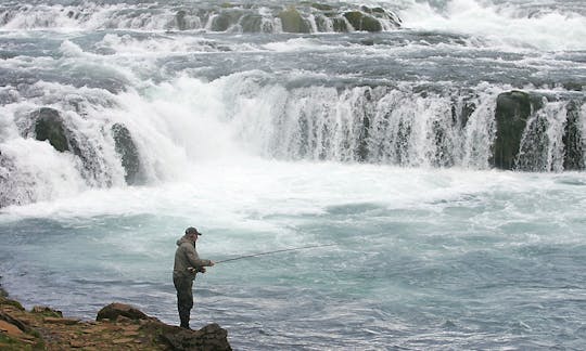 Desfrute de viagens de pesca com mosca em Keflavík, Islândia