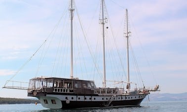 Charter 110' Gulet em Split, Croácia