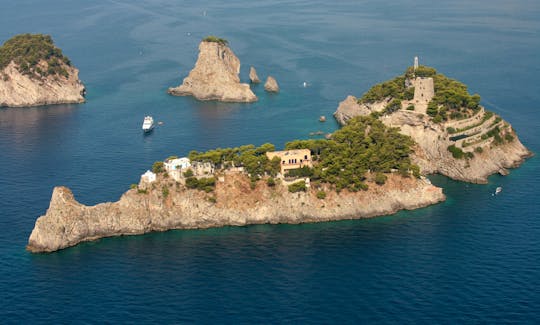 Cruise past the famous Li Galli islands near Positano