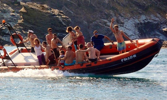 Boat rental.
1 hour 250 €, with snorkel equipment included
Aquatic activities water sky and donut: 150€ / 1h