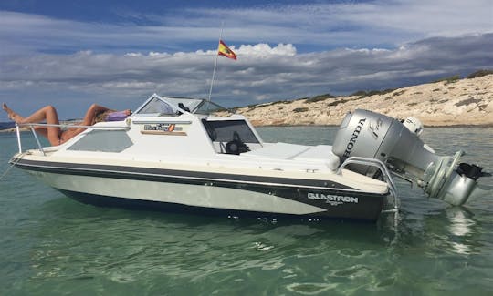 Barco Glastron RV500 Cuddy Cabin/Walk Around en alquiler en Laredo, España