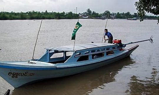 Disfrute de una excursión de un día a Delta en Yangon, Myanmar, en un barco de 16 pies