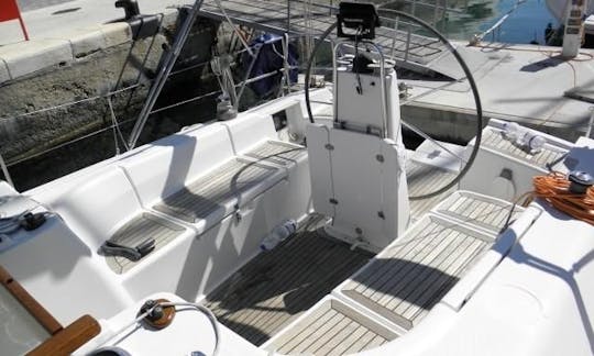 スペインのバレンシアでのHanse 370クルージングモノハルレンタル