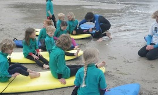 Aulas de surfe em Saint Agnes, Inglaterra