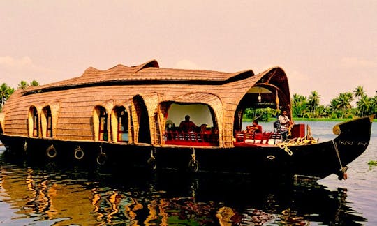 Amazing Houseboat for 2 Person Ready to Book in Alleppey, Kerala