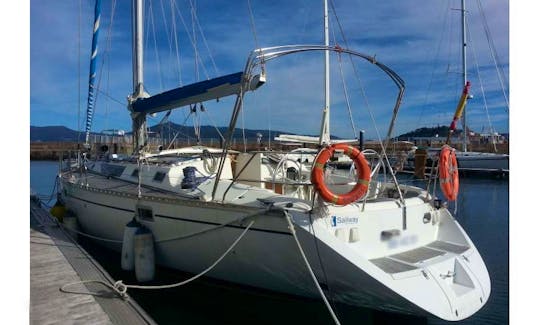 50ft ''Lua'' Beneteau Oceanis Sailing Yacht in Vigo with skipper mandatory, Spain