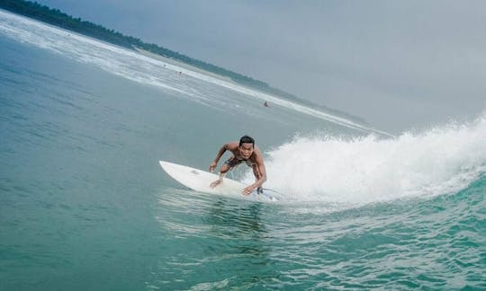 Aulas e passeios de surf em Kuta, Bali