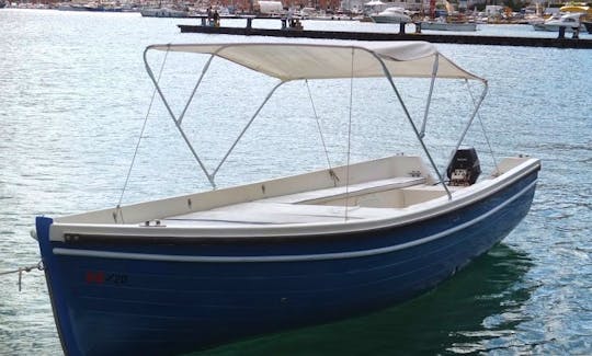 Rent 20' Dinghy in Ponza, Italy