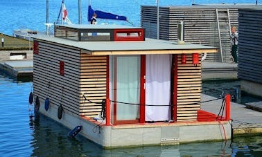 Sleep On HT9 Houseboat in Mielno, Poland