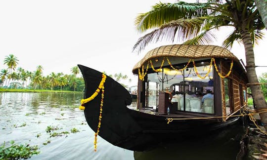 Charter a Houseboat in Alappuzha, Kerala