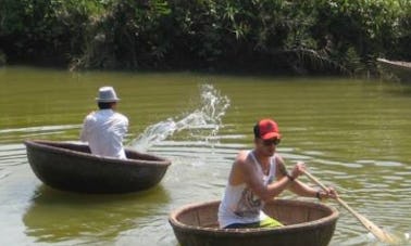 Visite du marché, balade en bateau-basket et cours de cuisine