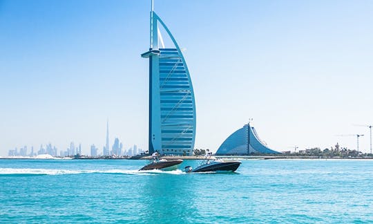 Louez un yacht à moteur de luxe de 27 pieds à Dubaï, Émirats arabes unis