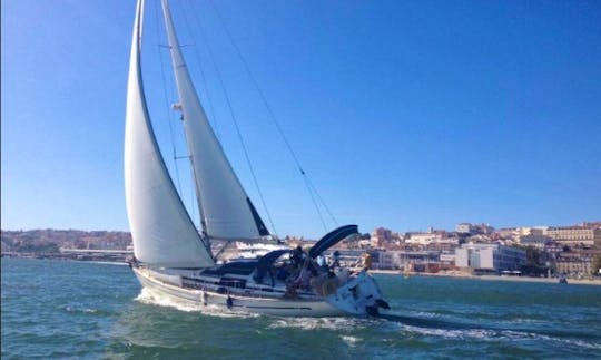 Charter the 49ft ''Moonfleet'' Cruising Monohull in Lisboa