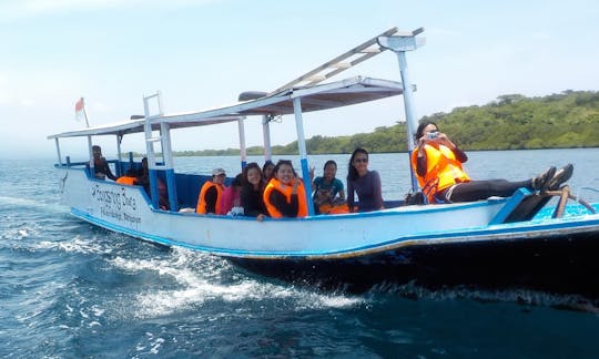 Aluguer de barcos de passageiros em Banyuwangi, Java Oriental