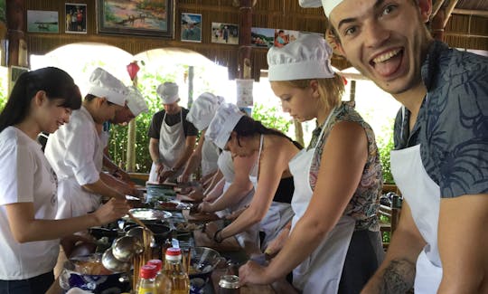 Visita al mercado, paseo en canasta y clase de cocina