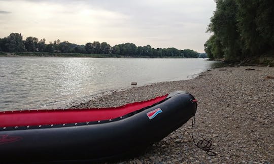 Guided Tour on the Innbach in the Danuebe River with the Target Linz / Upper Austria. Time the whole day