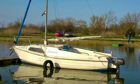 Rent 18' Cruising Monohull in Velence, Hungary